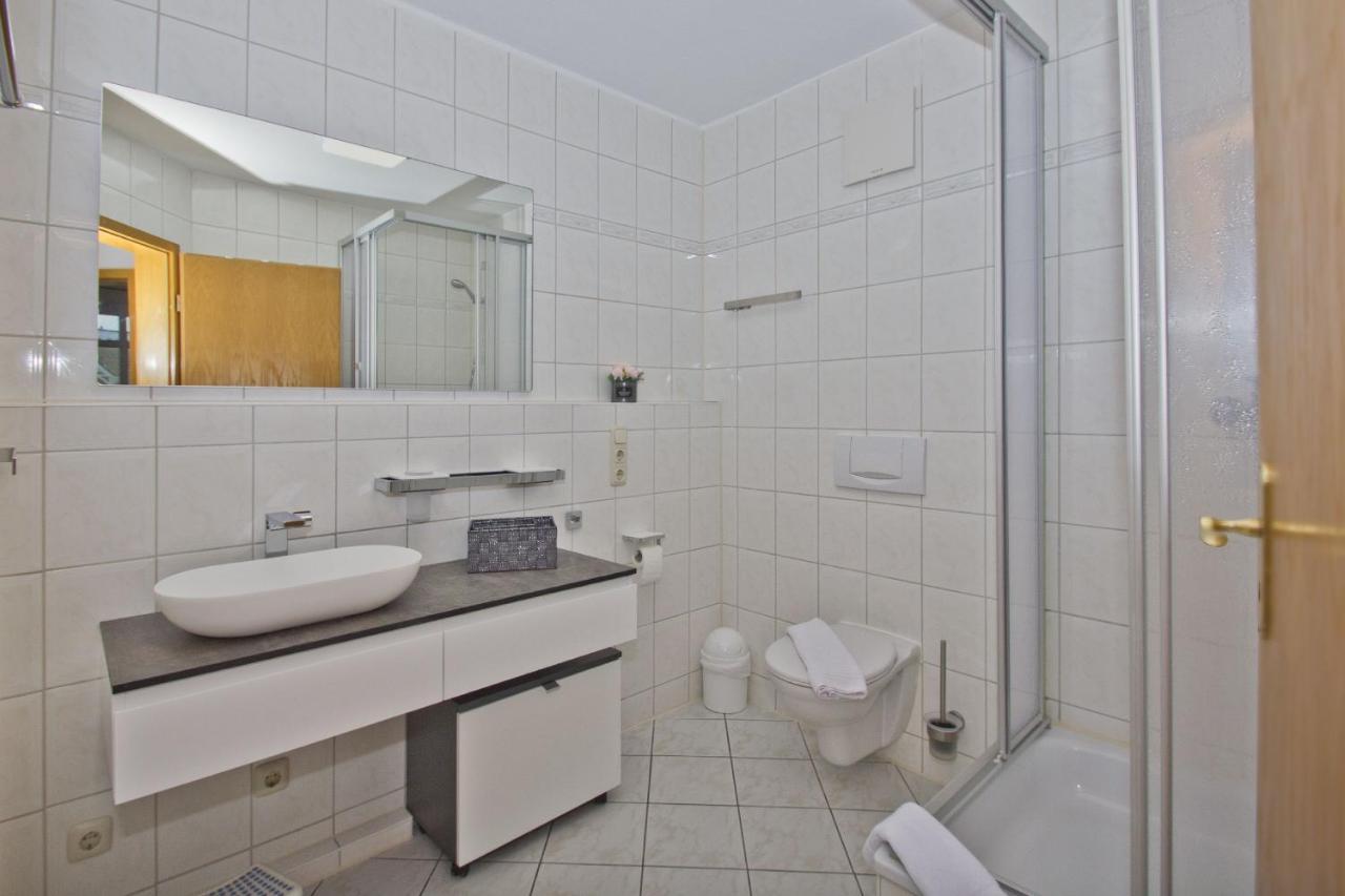 Ferienwohnung Mit Balkon, Gratis Nutzung Vom Ahoi Erlebnisbad Und Sauna In Sellin - Haus Strandeck Fewo 07 Goehren  Kültér fotó