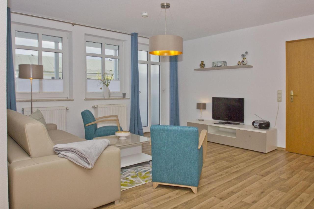 Ferienwohnung Mit Balkon, Gratis Nutzung Vom Ahoi Erlebnisbad Und Sauna In Sellin - Haus Strandeck Fewo 07 Goehren  Kültér fotó